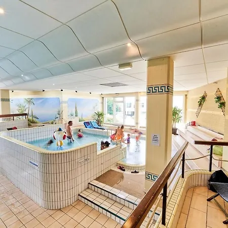 Blue Wellness Pools Saunas With Alpine View Balcony סנקט אנגלמר