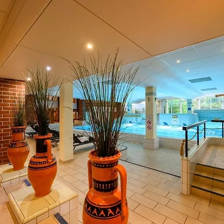 Blue Wellness Pools Saunas With Alpine View Balcony *