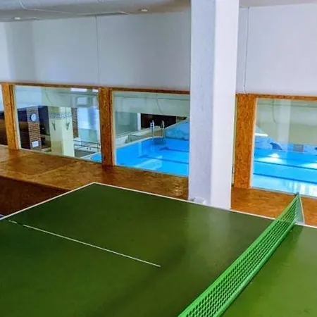 Blue Wellness Pools Saunas With Alpine View Balcony 아파트